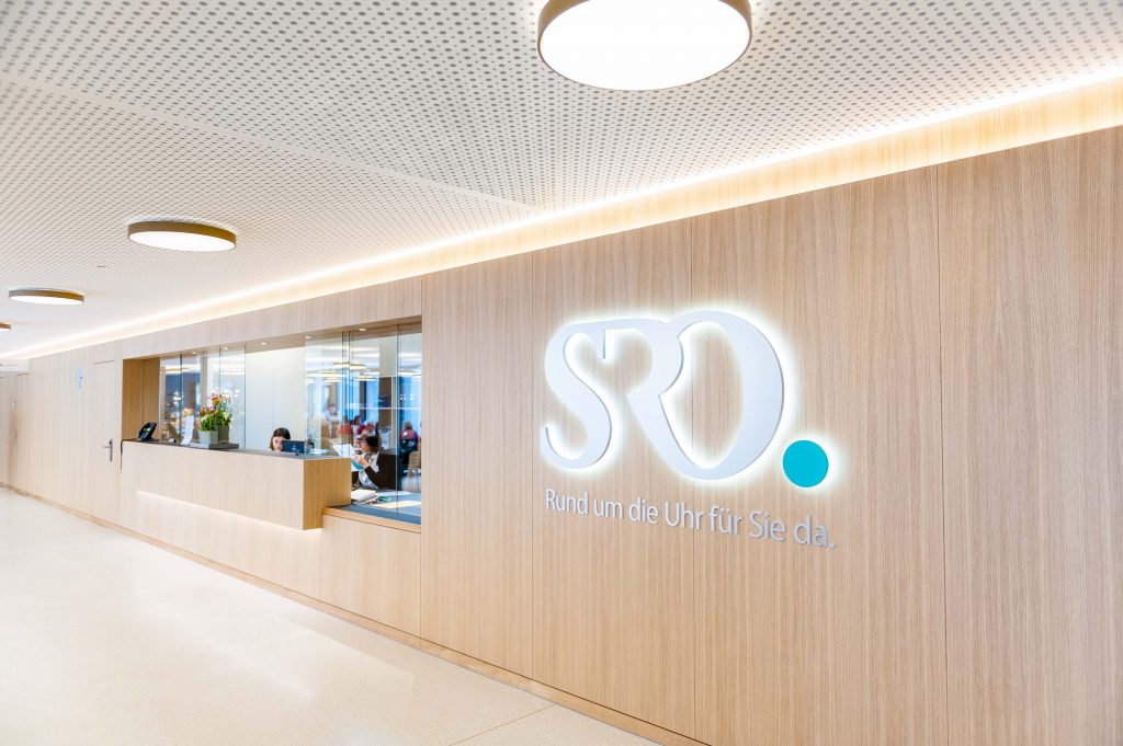 SRO Spital Region Oberaargau 3D Beschriftung Empfang